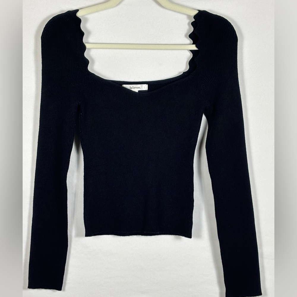 Lalavon Top Scalloped Long Sleeve Black- Large - Picture 6 of 11
